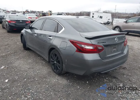2018 Nissan Altima 2.5 Sr z USA, uszkodzony, nr VIN 1N4AL3AP5JC244239